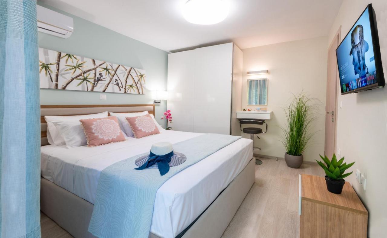Costamare Boutiqueapart-where Luxury Meets Comfort *